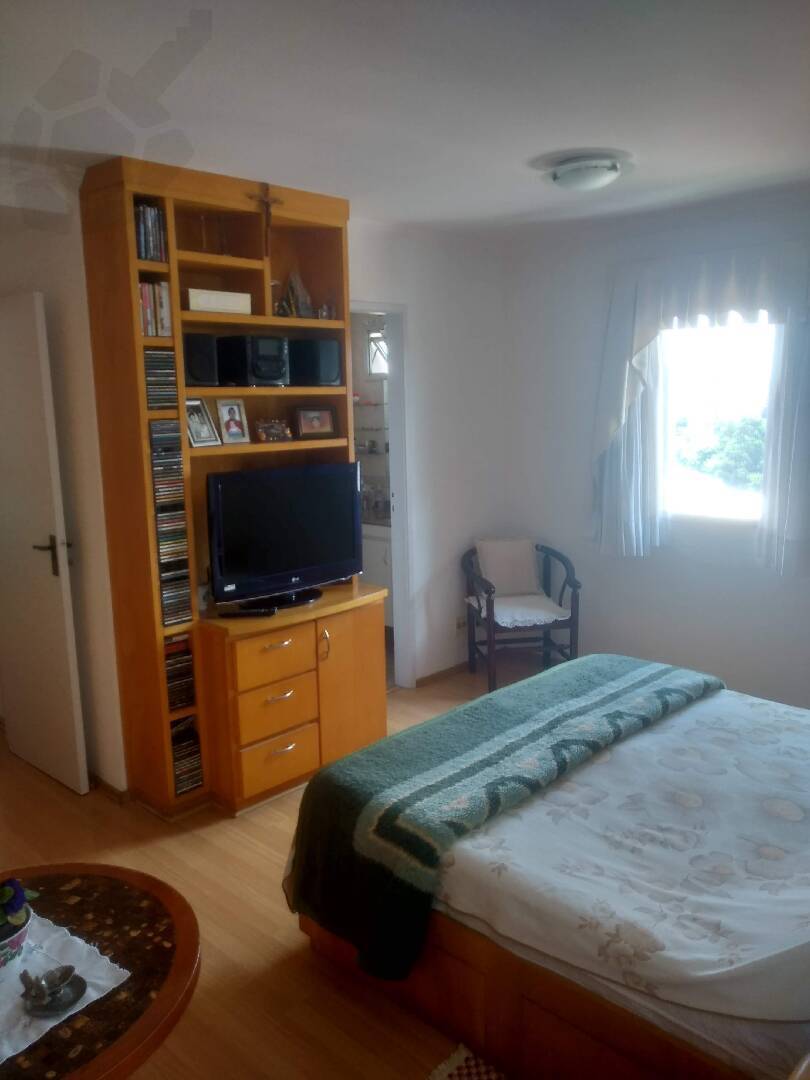 Apartamento à venda com 4 quartos, 150m² - Foto 10