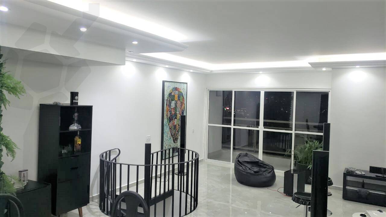 Cobertura à venda com 4 quartos, 220m² - Foto 3