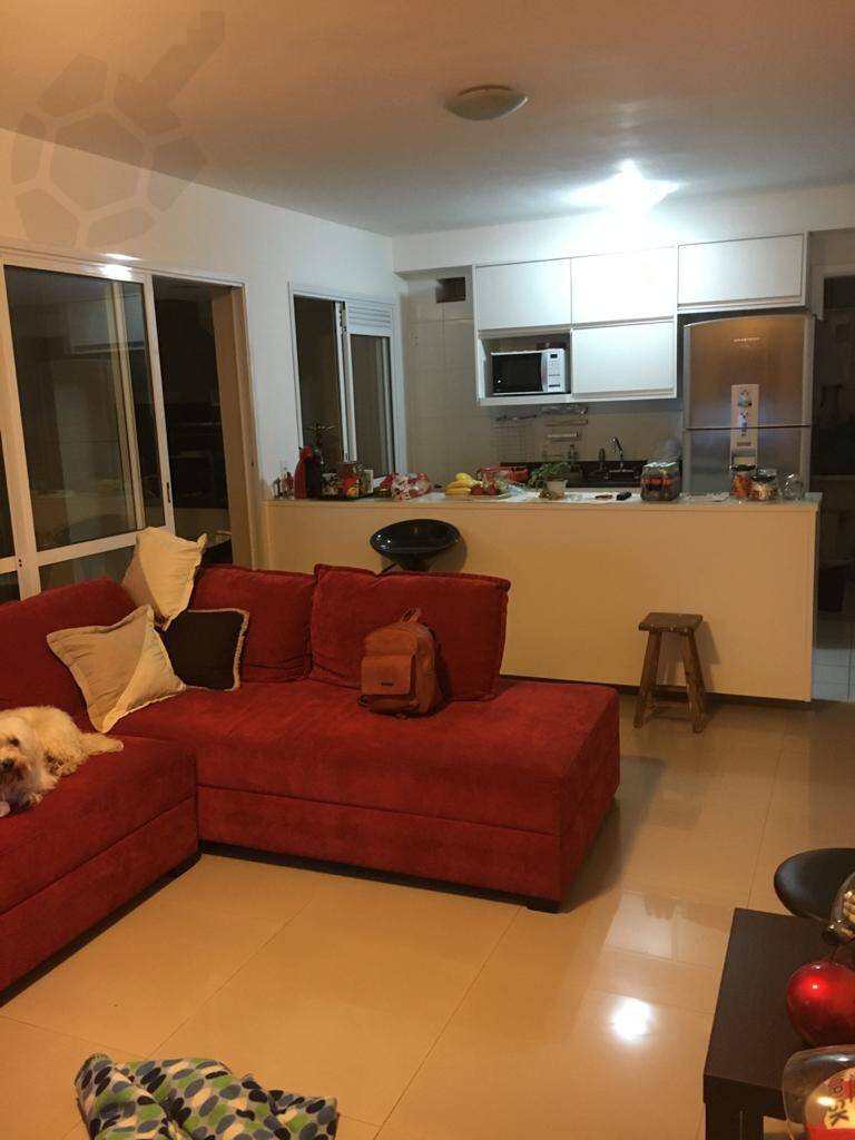 Apartamento à venda com 2 quartos, 80m² - Foto 2