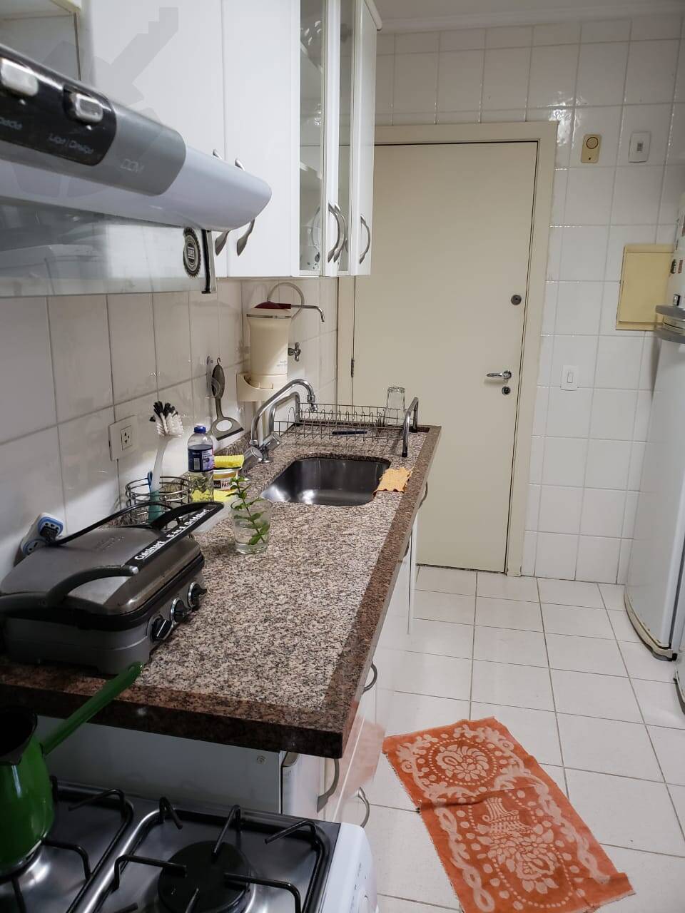 Apartamento para alugar com 2 quartos, 125m² - Foto 17