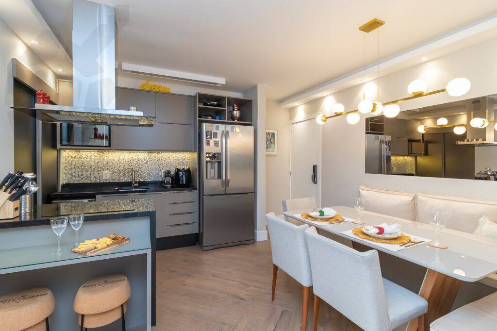 Apartamento à venda com 2 quartos, 71m² - Foto 4