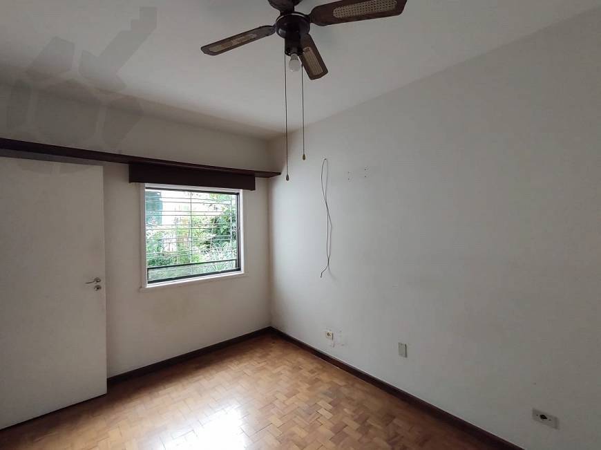 Casa à venda com 4 quartos, 180m² - Foto 16