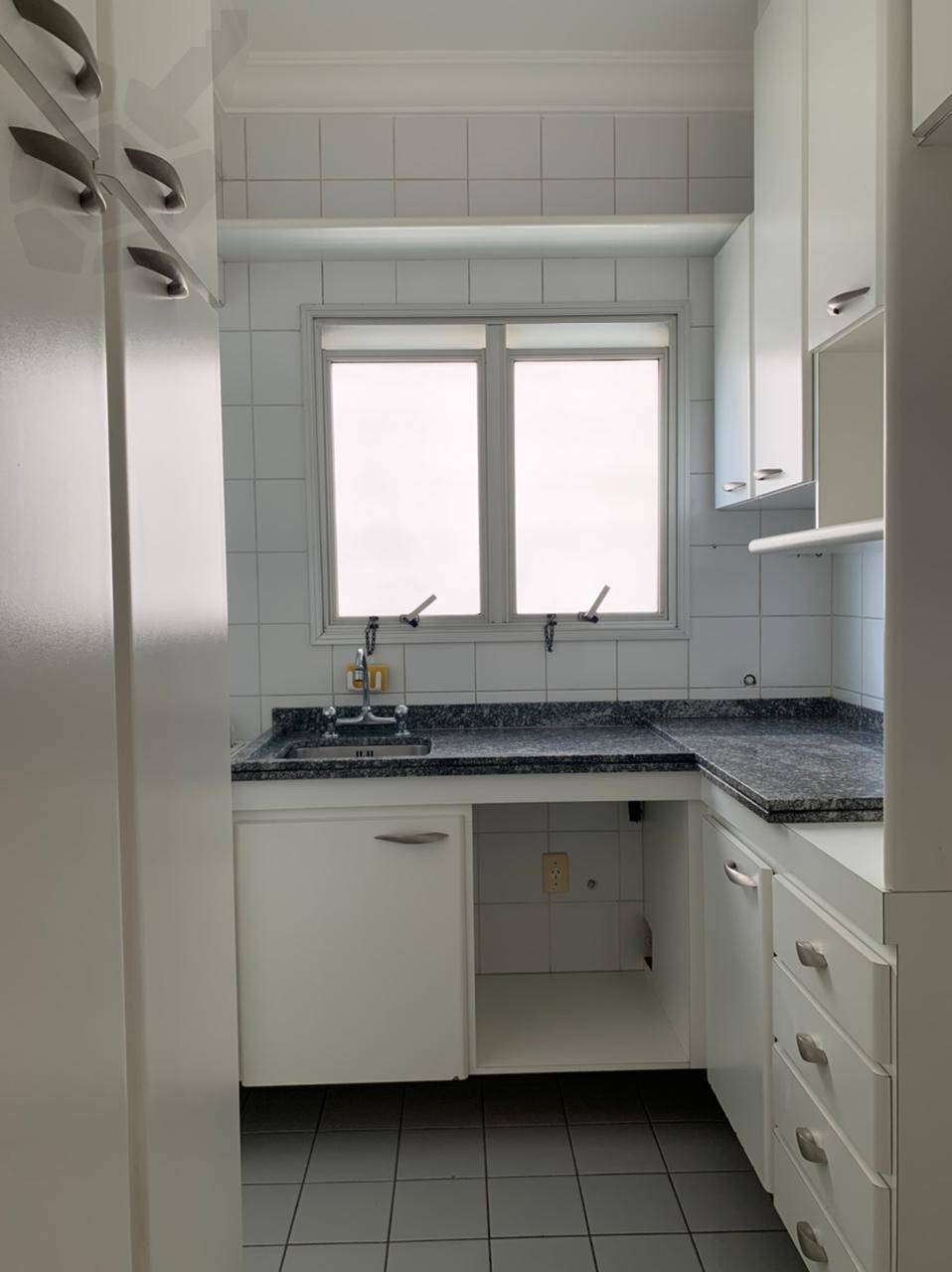 Apartamento para alugar com 2 quartos, 60m² - Foto 7