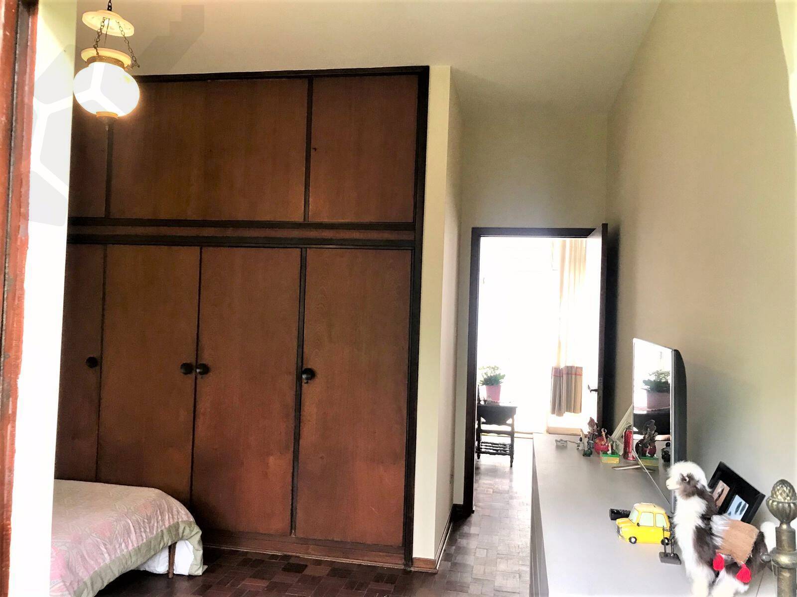 Casa à venda com 4 quartos, 300m² - Foto 15