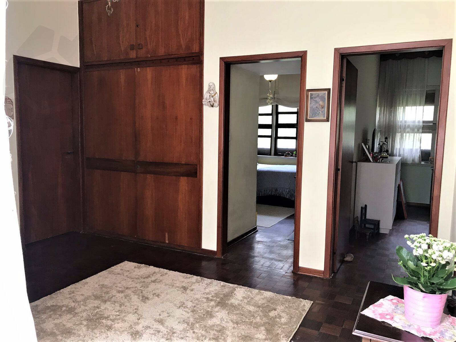 Casa à venda com 4 quartos, 300m² - Foto 17