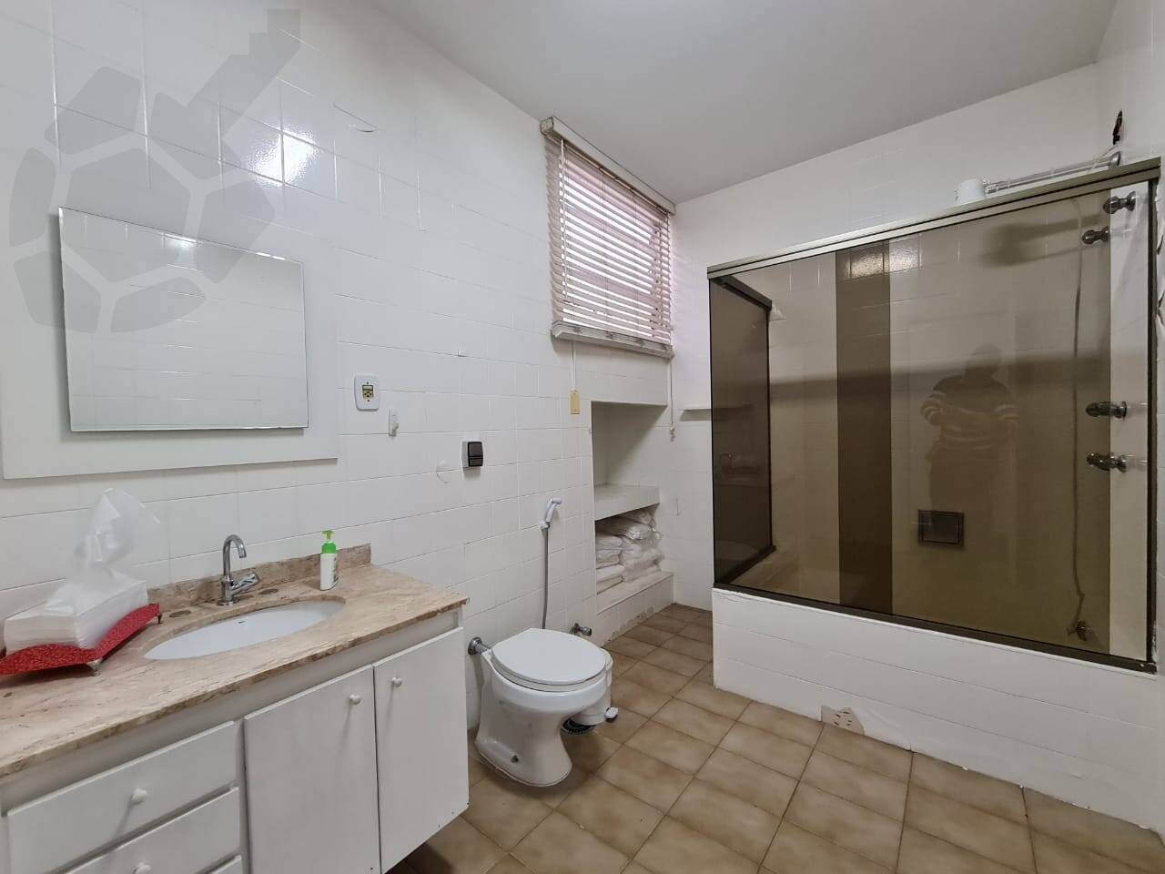 Casa à venda com 4 quartos, 162m² - Foto 3