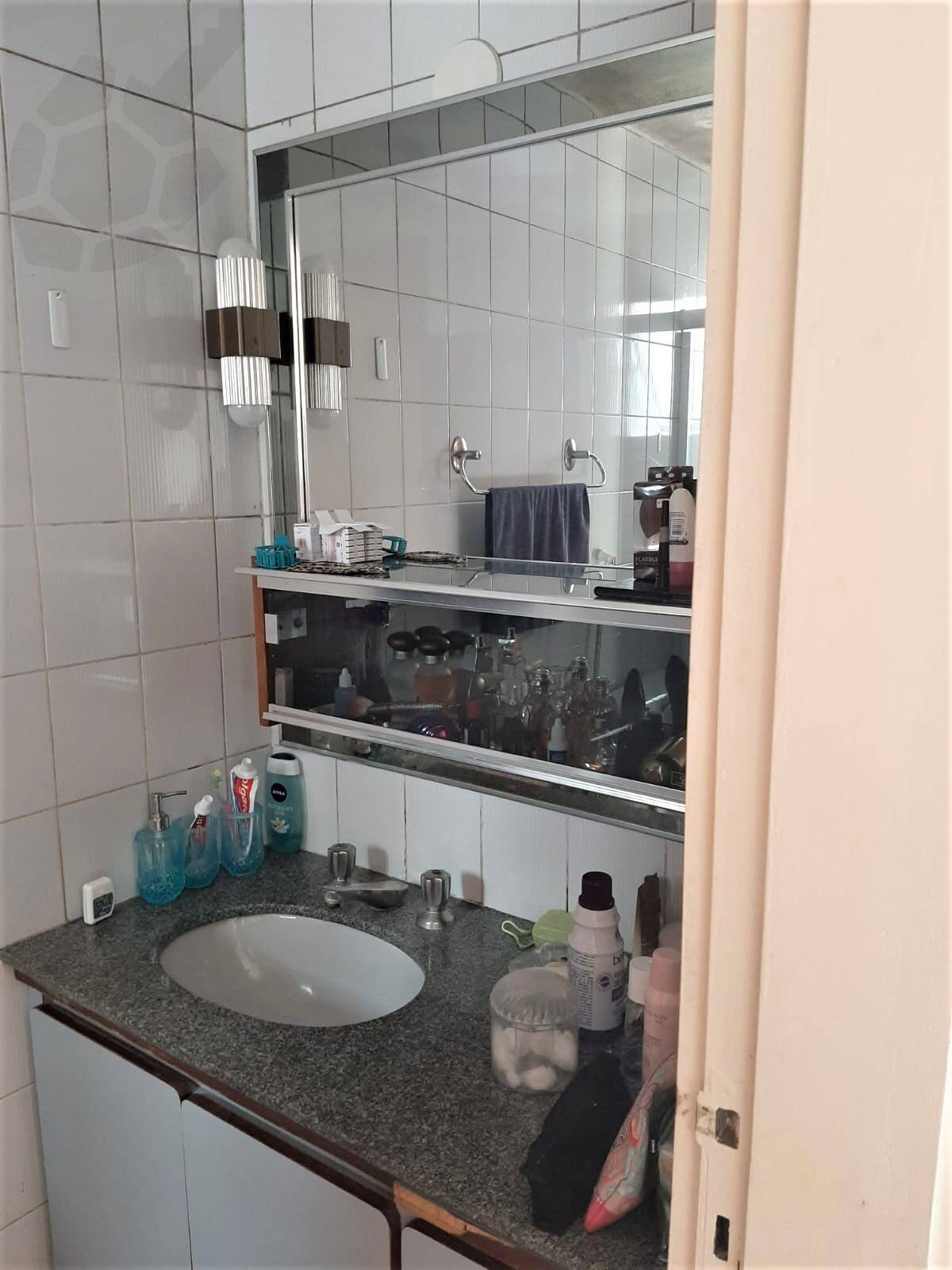 Apartamento à venda com 2 quartos, 65m² - Foto 10