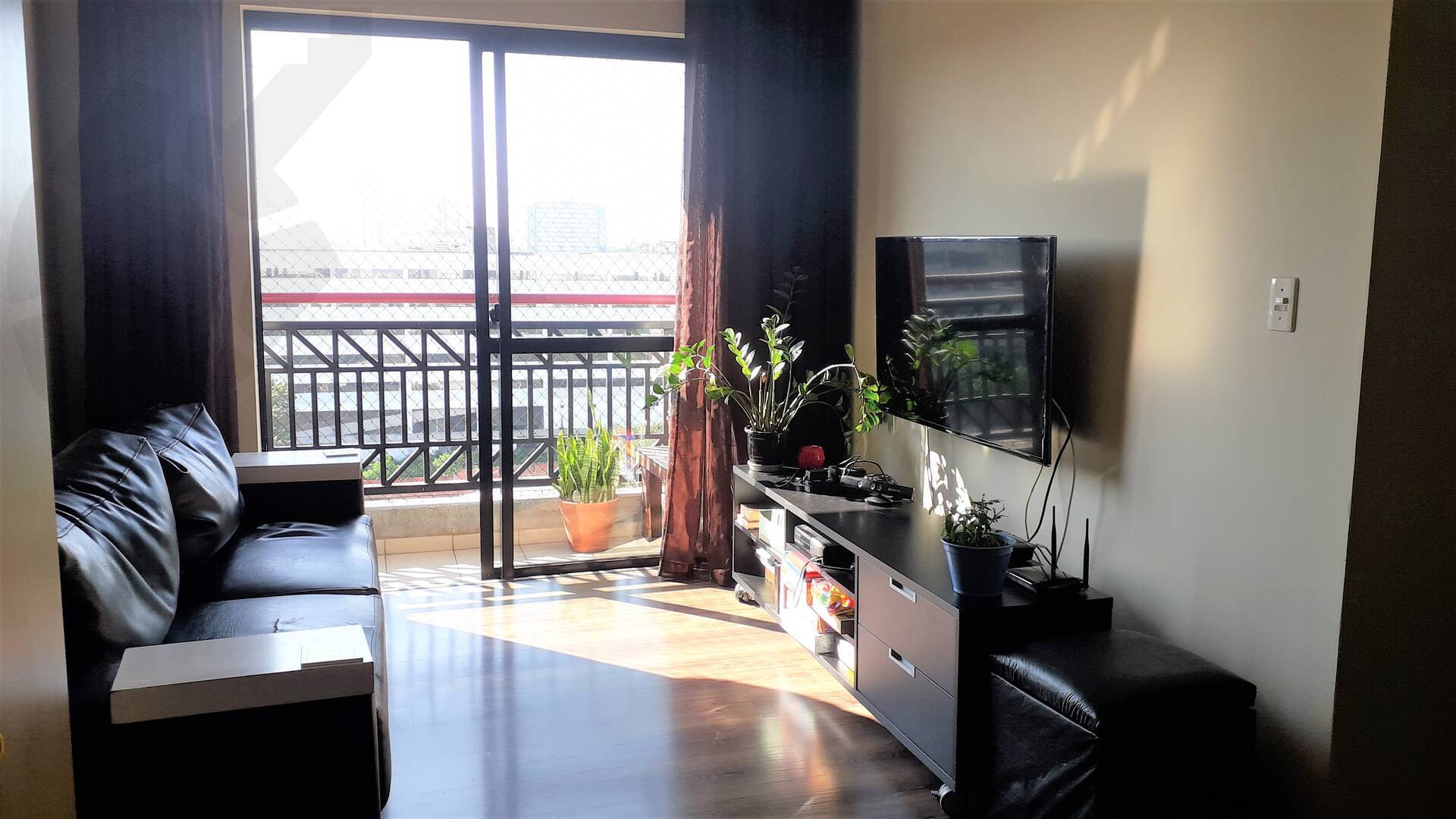 Apartamento à venda com 2 quartos, 64m² - Foto 2