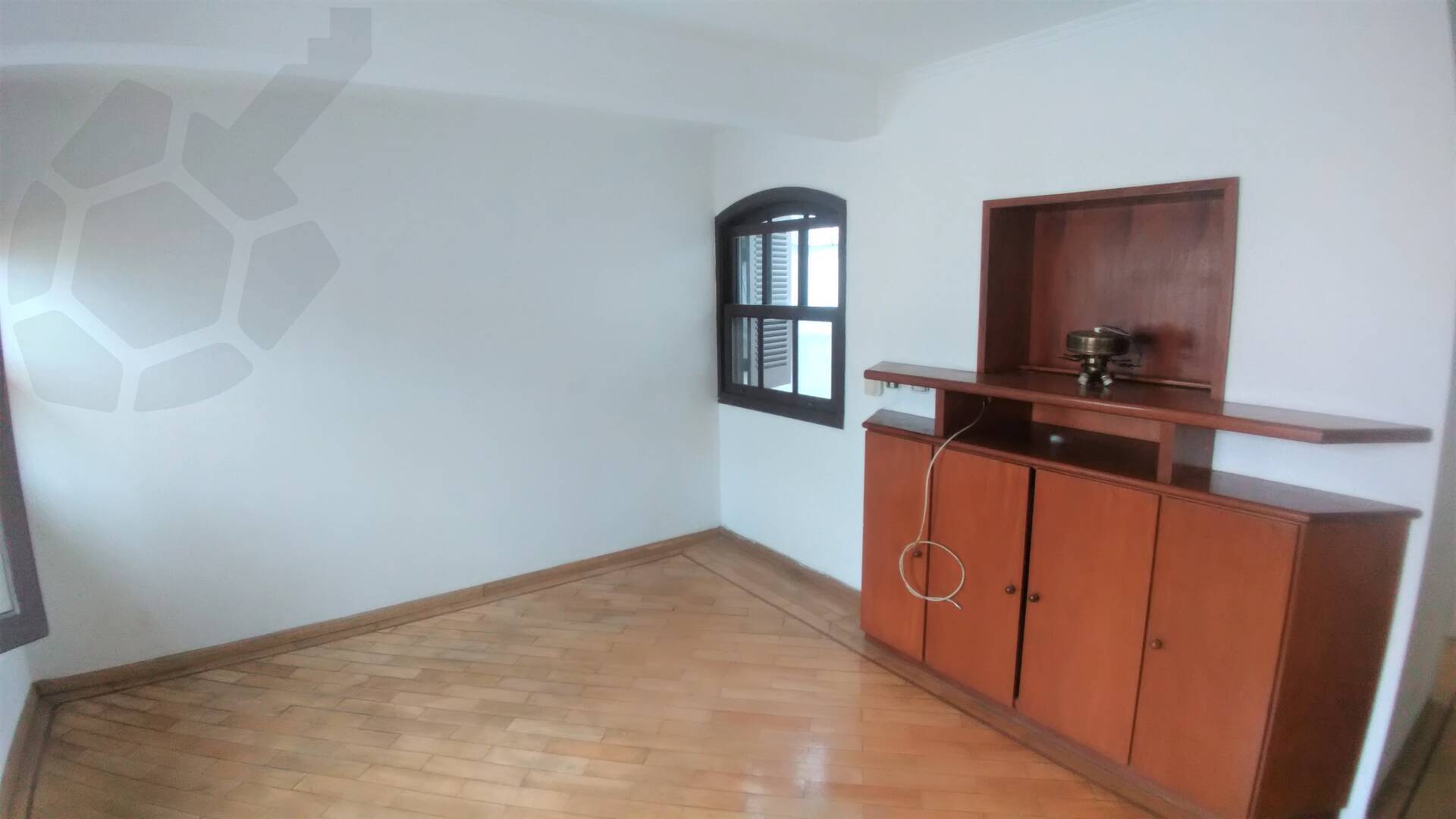 Casa à venda com 4 quartos, 220m² - Foto 7