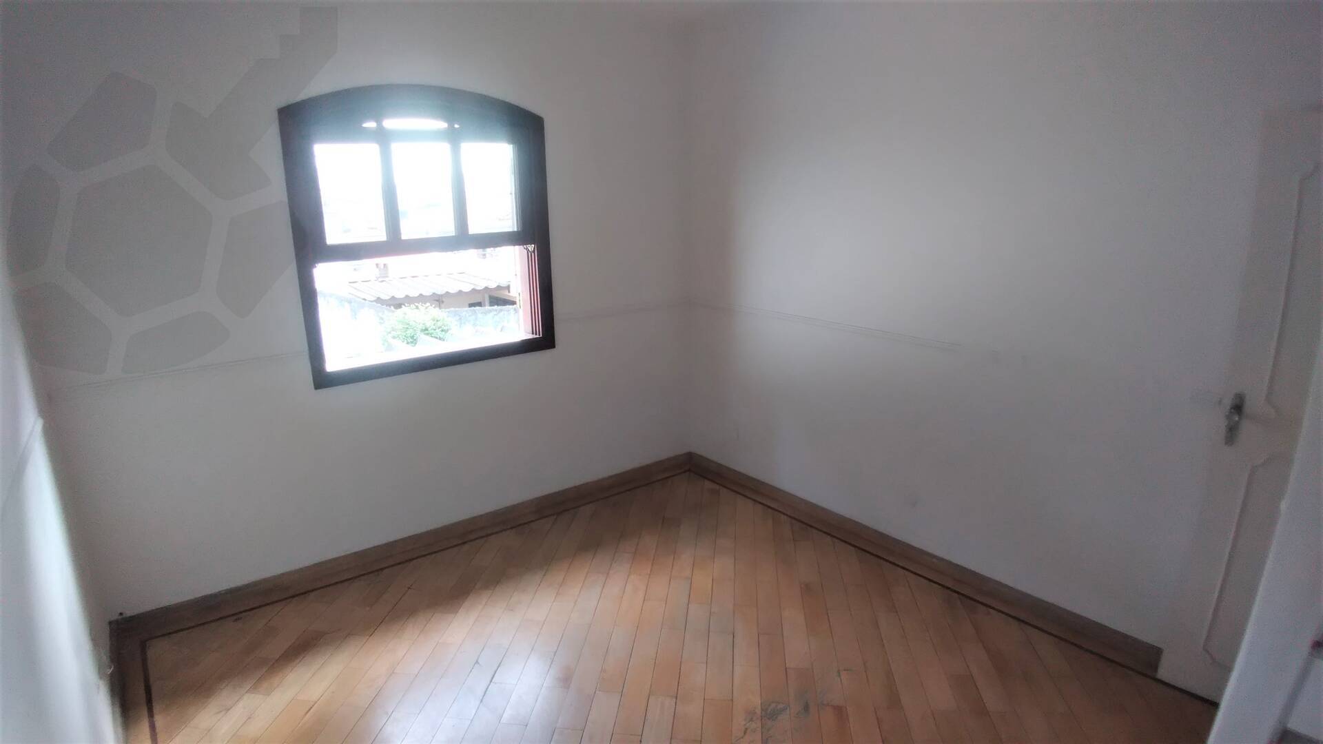 Casa à venda com 4 quartos, 220m² - Foto 17