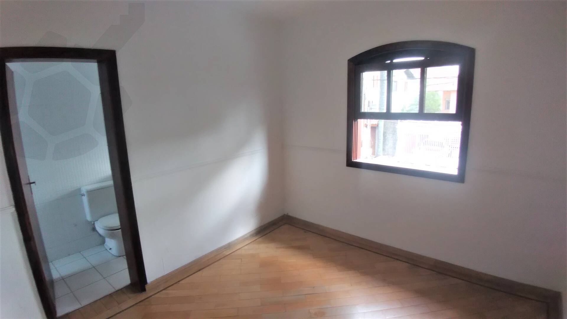 Casa à venda com 4 quartos, 220m² - Foto 18