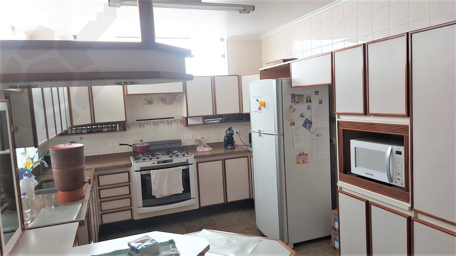 Casa à venda com 4 quartos, 224m² - Foto 13