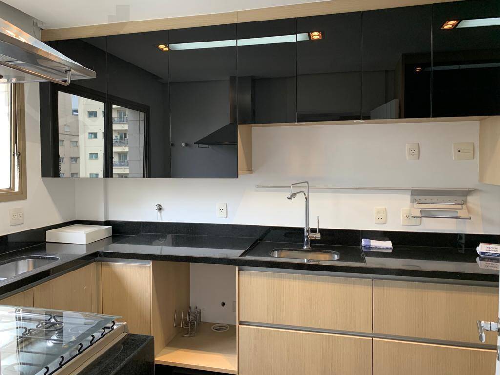 Apartamento para alugar com 4 quartos, 412m² - Foto 9