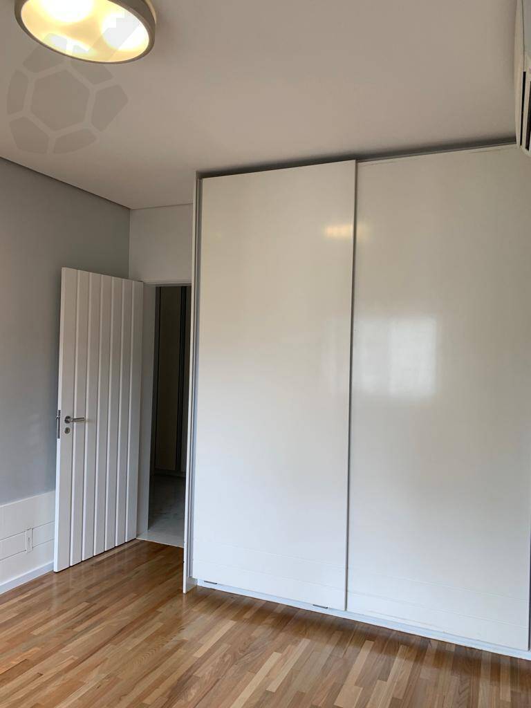 Apartamento para alugar com 4 quartos, 412m² - Foto 18