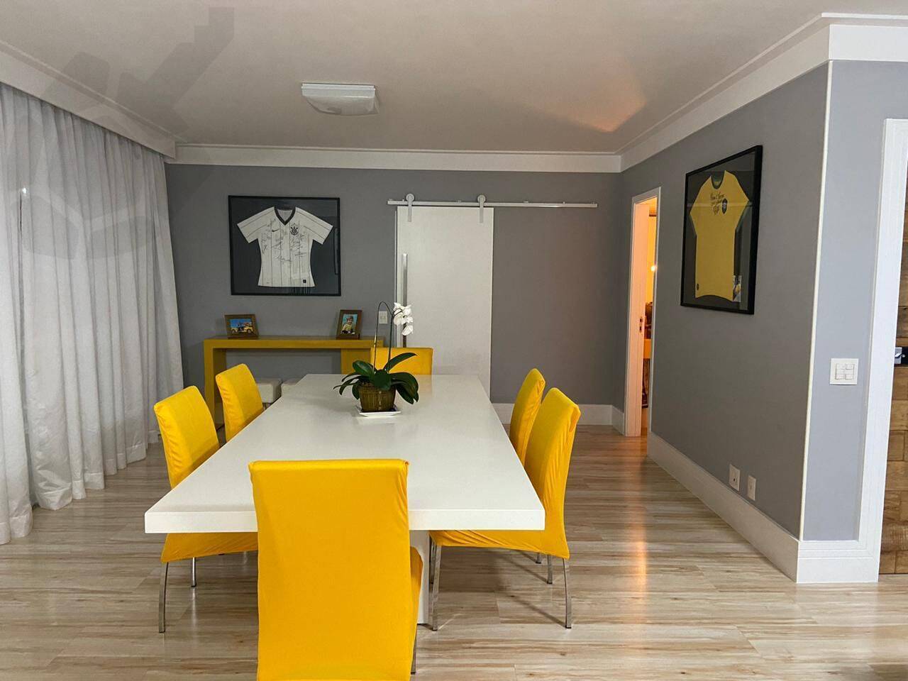 Apartamento à venda com 3 quartos, 260m² - Foto 11