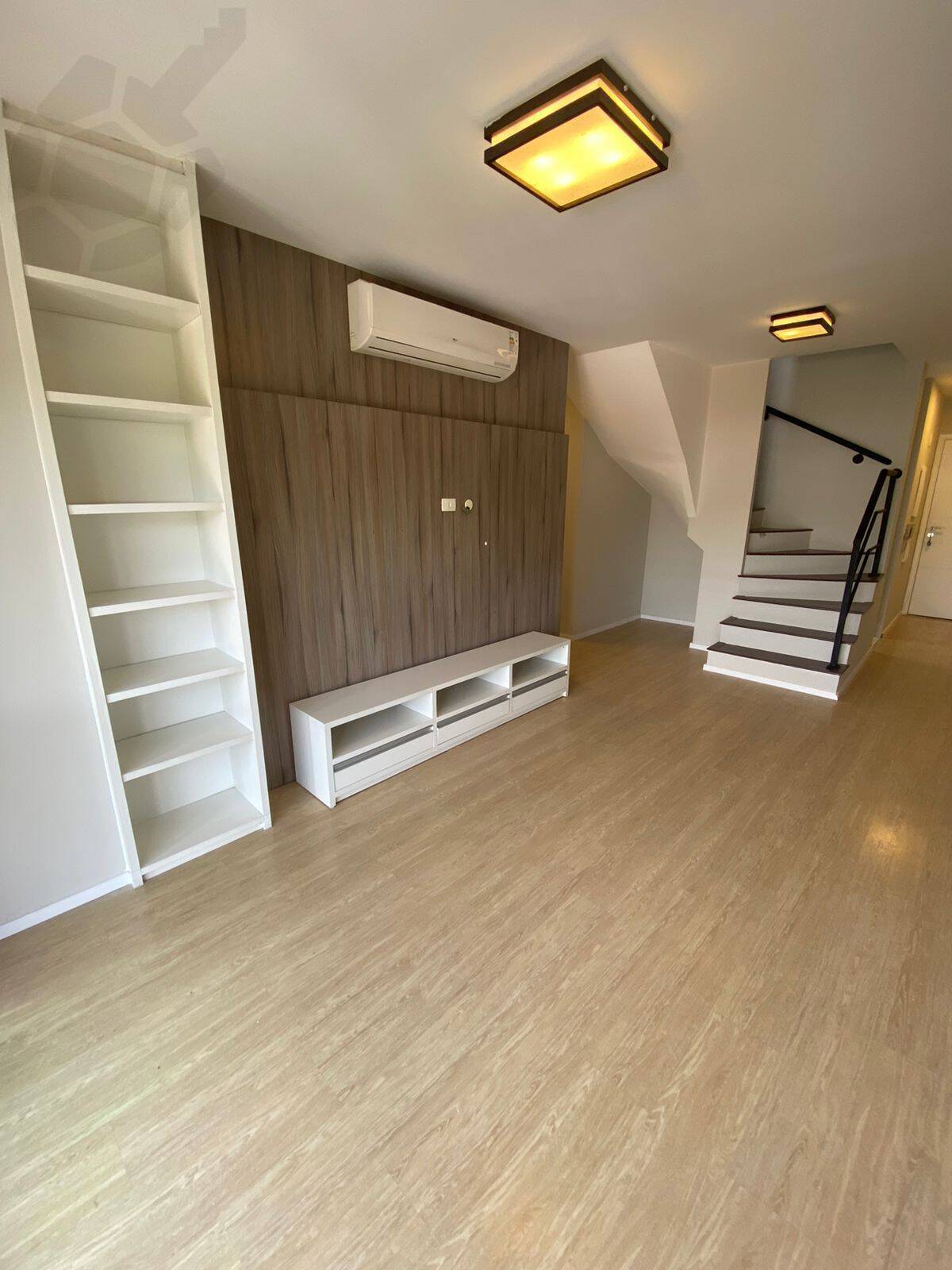 Apartamento à venda com 2 quartos, 133m² - Foto 2