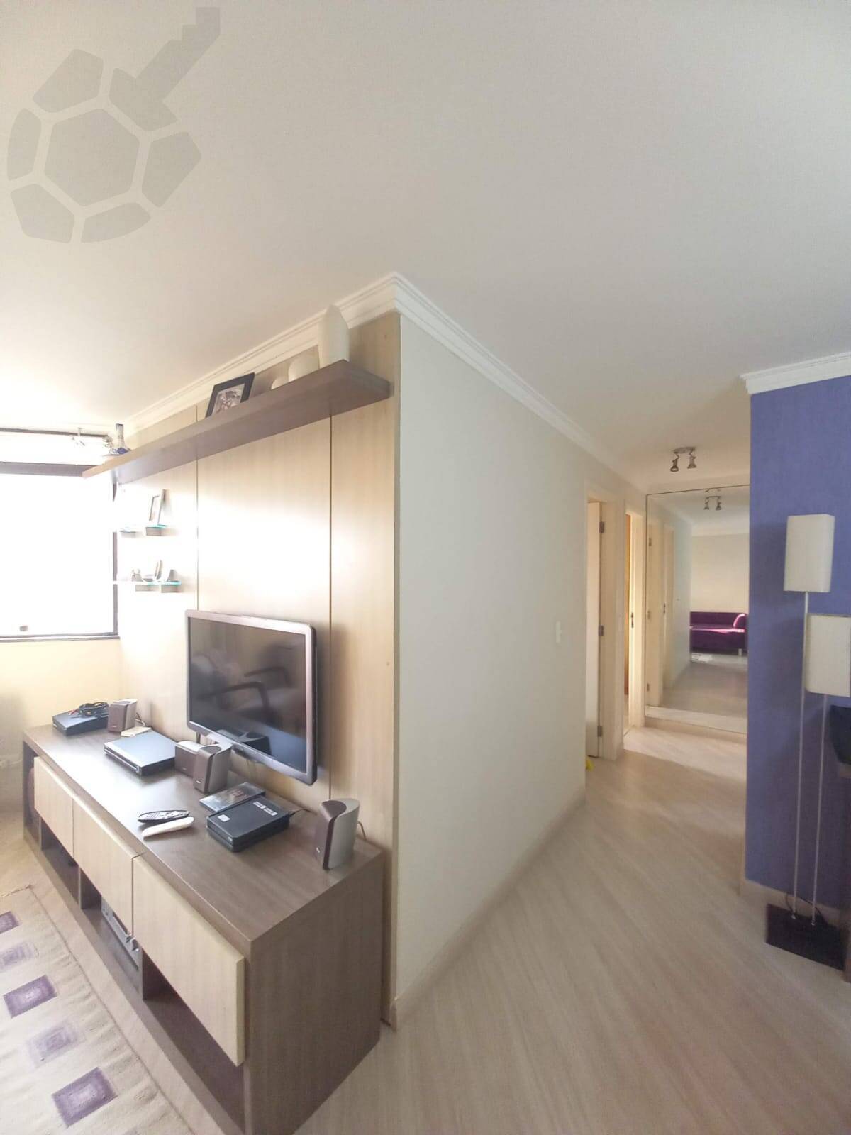 Apartamento à venda com 3 quartos, 74m² - Foto 2