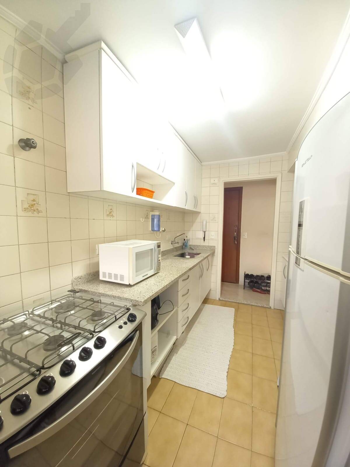 Apartamento à venda com 3 quartos, 74m² - Foto 3