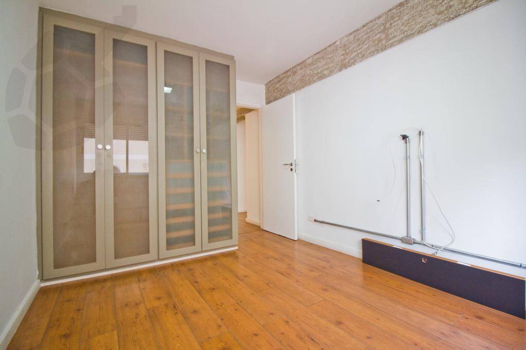 Apartamento à venda com 2 quartos, 80m² - Foto 1