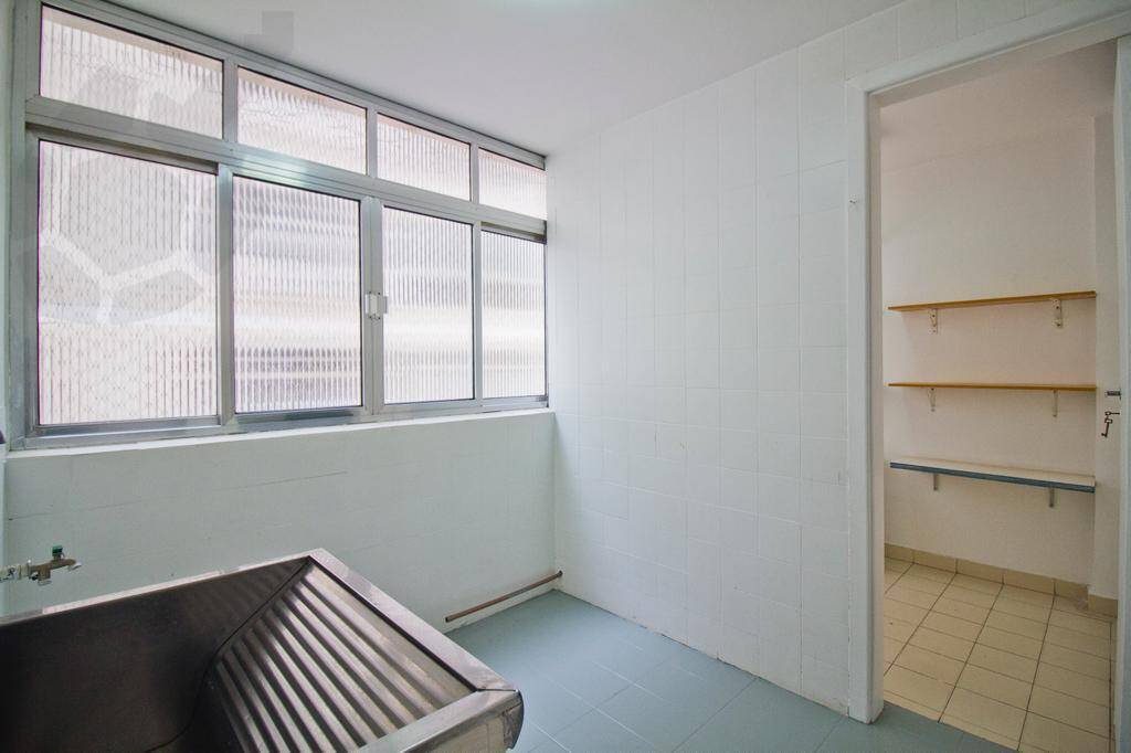 Apartamento à venda com 2 quartos, 80m² - Foto 17