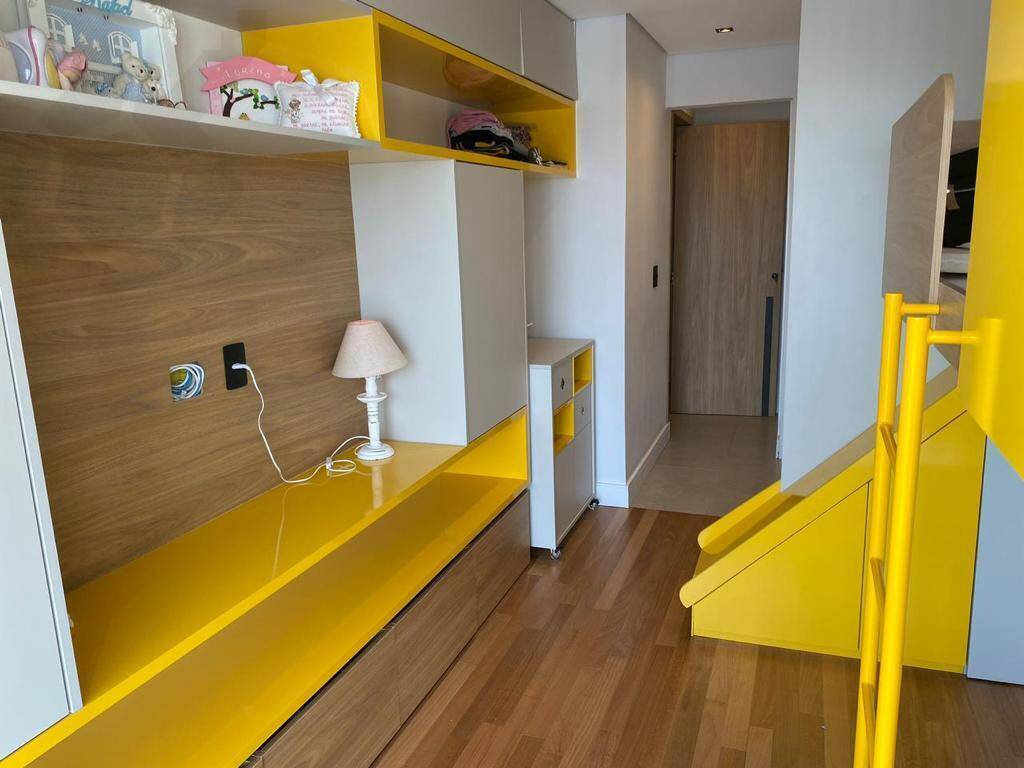 Apartamento para alugar com 3 quartos, 215m² - Foto 10