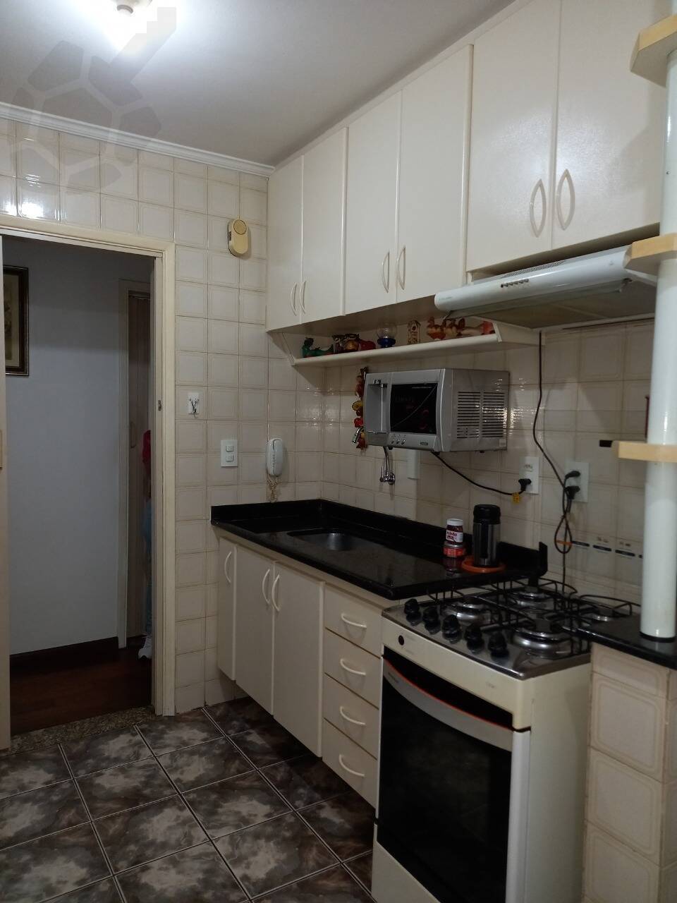 Apartamento à venda com 1 quarto, 53m² - Foto 8