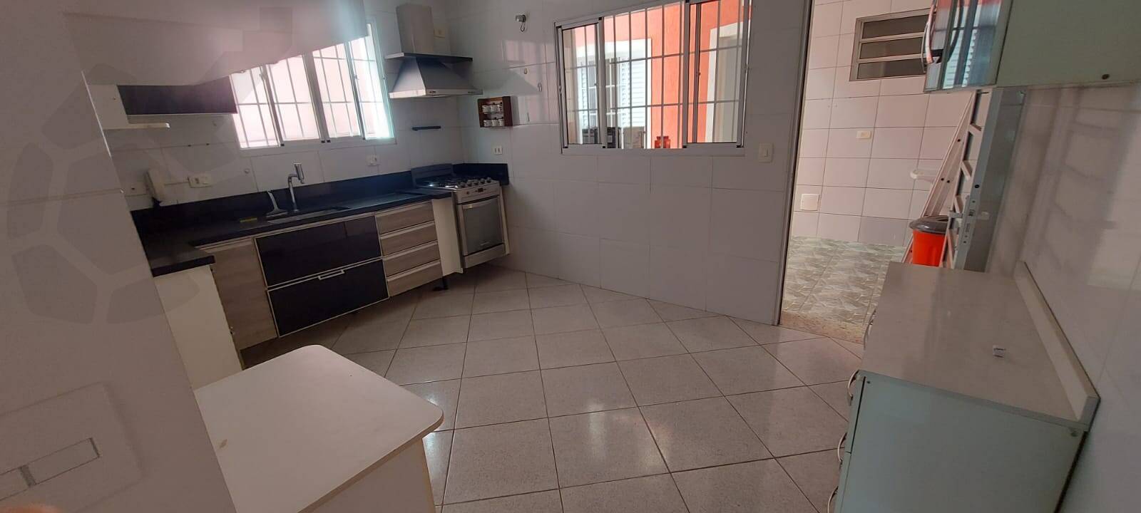 Casa à venda com 4 quartos, 120m² - Foto 13