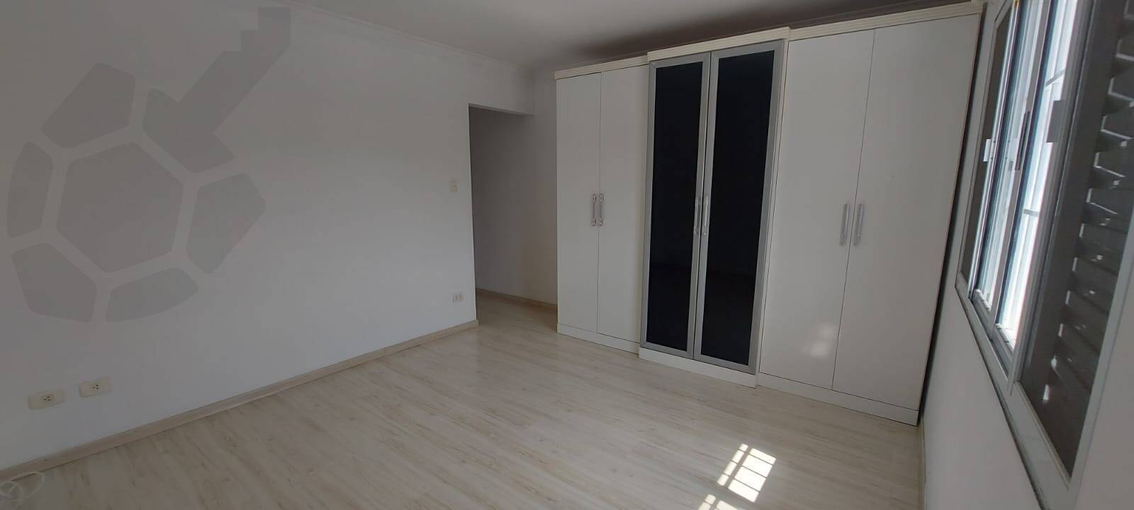 Casa à venda com 4 quartos, 120m² - Foto 25