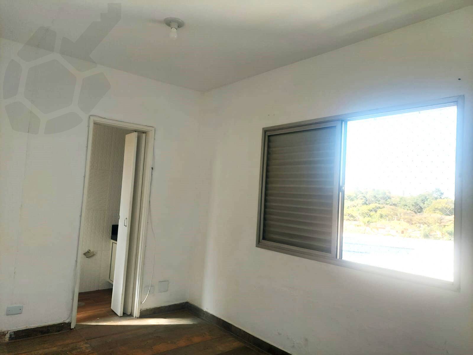 Apartamento à venda com 2 quartos, 65m² - Foto 4