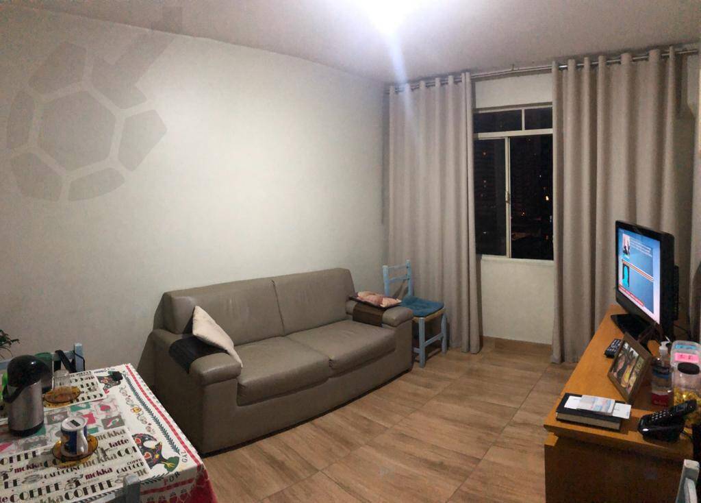 Apartamento à venda com 2 quartos, 64m² - Foto 1