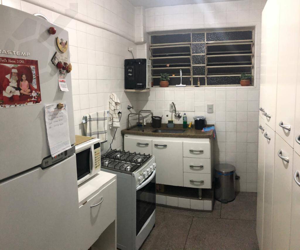 Apartamento à venda com 2 quartos, 64m² - Foto 7