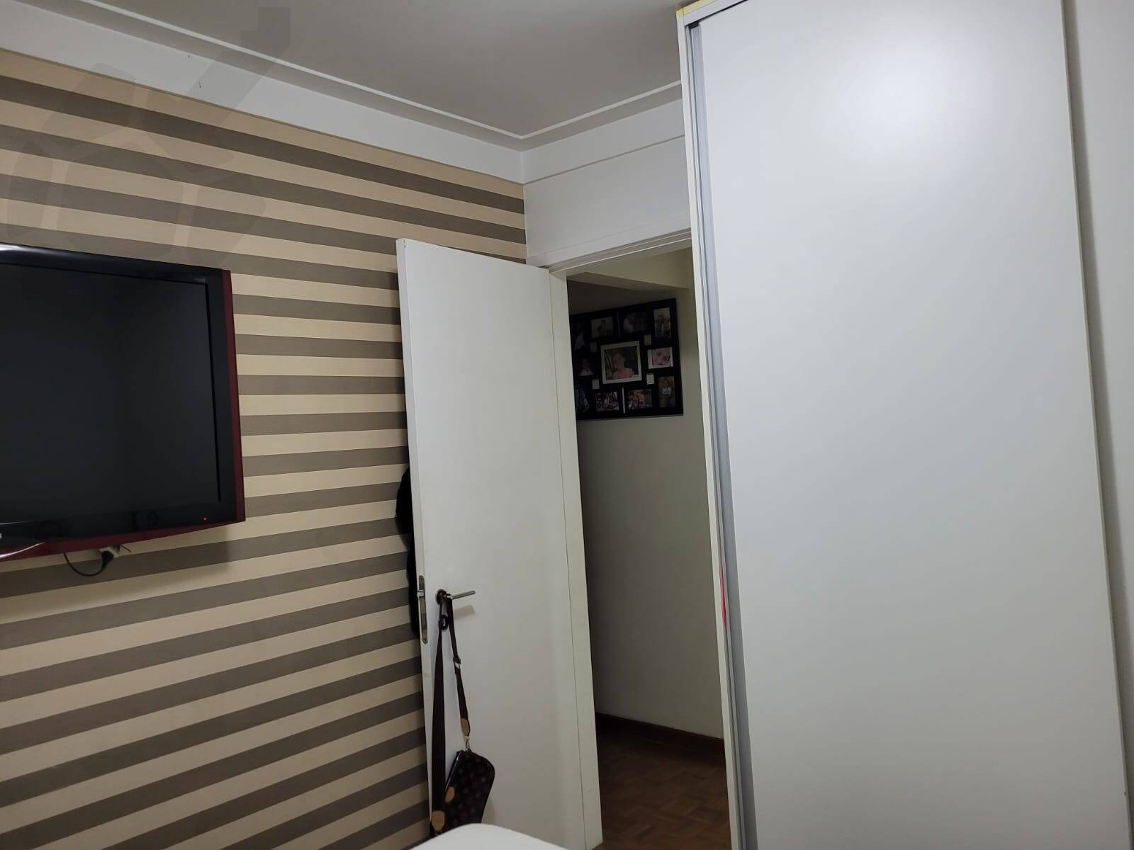 Apartamento à venda com 2 quartos, 60m² - Foto 6