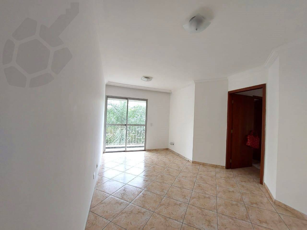 Apartamento à venda com 3 quartos, 72m² - Foto 2