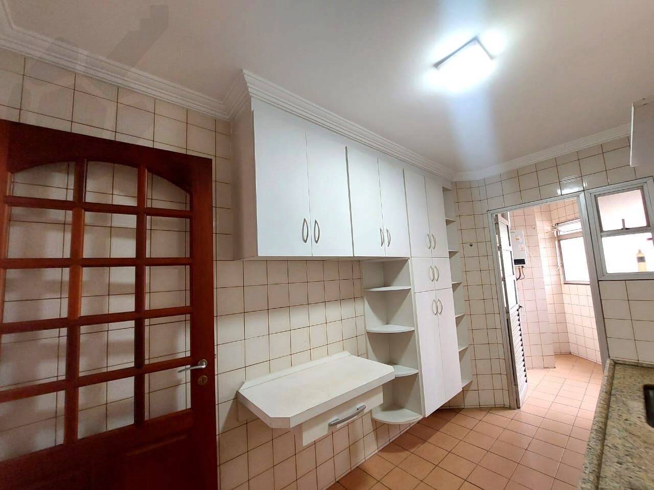 Apartamento à venda com 3 quartos, 72m² - Foto 1