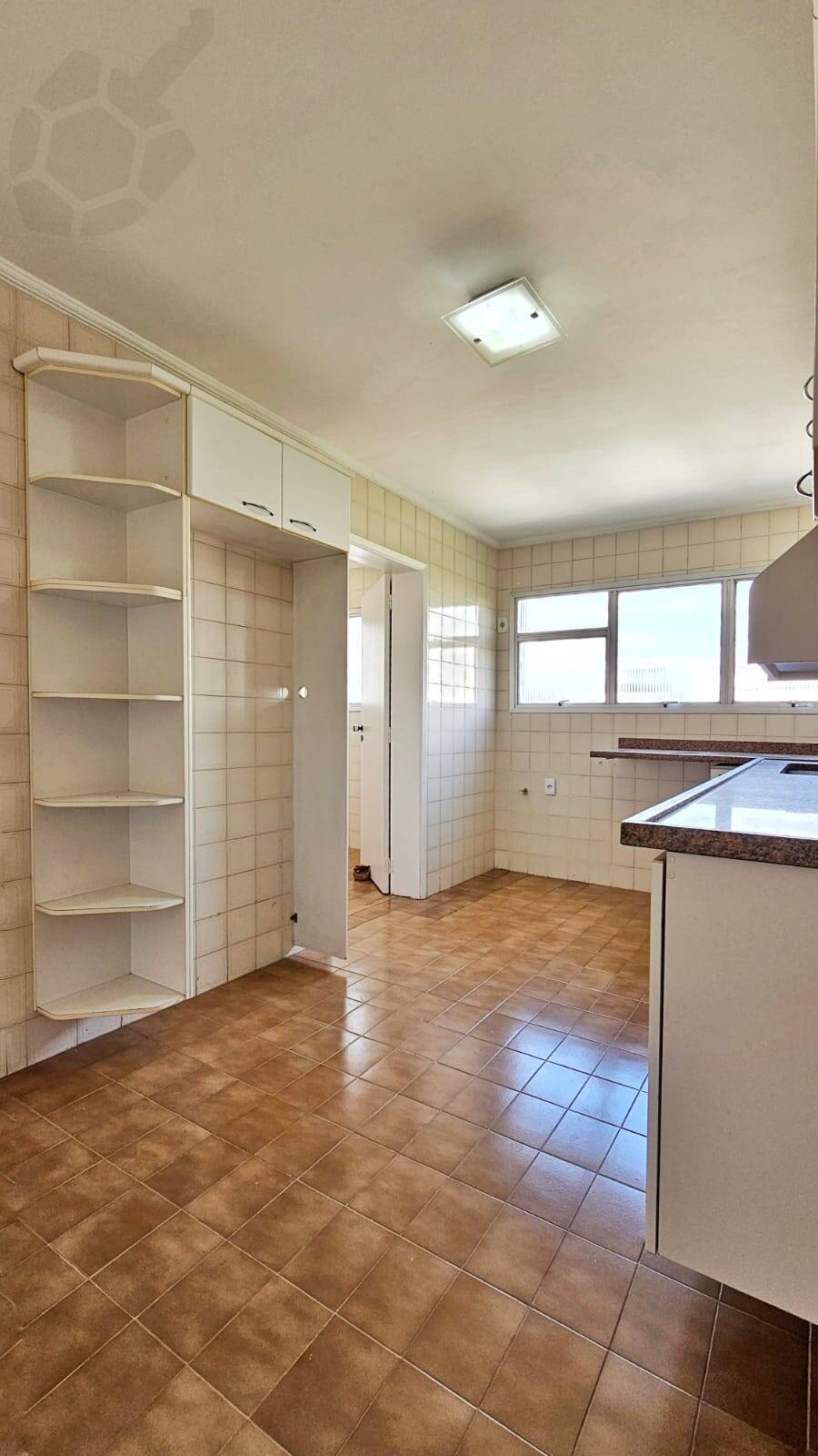 Apartamento à venda com 3 quartos, 122m² - Foto 8