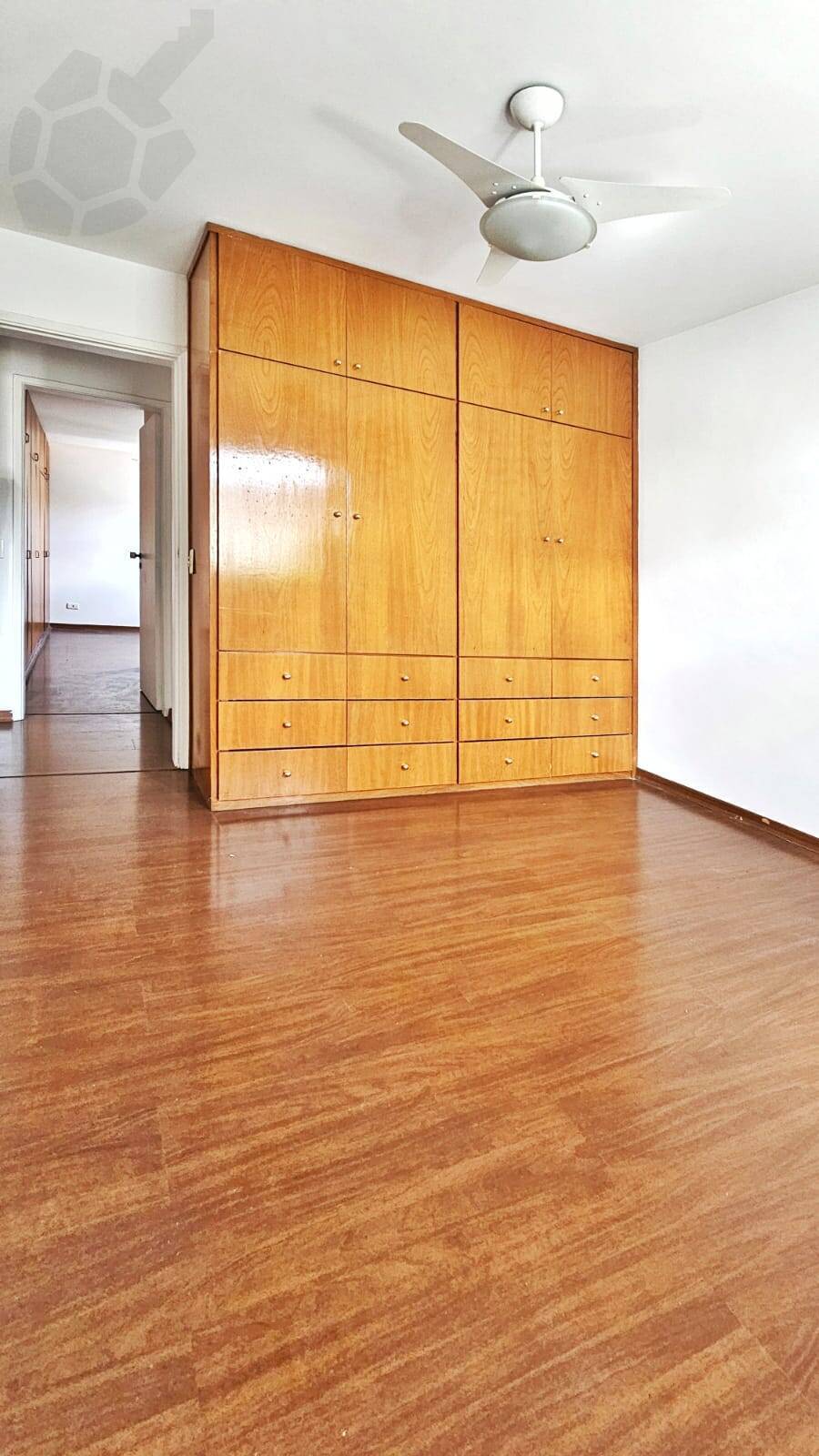 Apartamento à venda com 3 quartos, 122m² - Foto 12