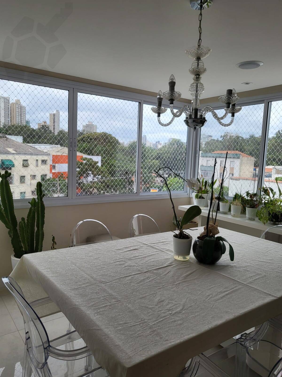 Apartamento para alugar com 3 quartos, 146m² - Foto 2