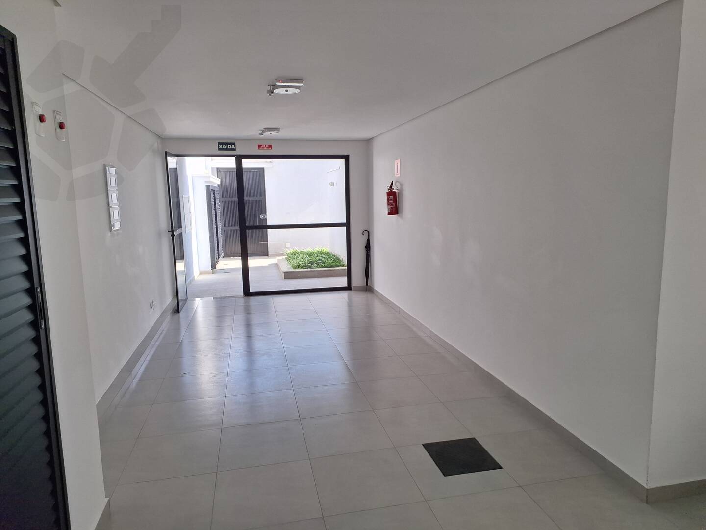 Apartamento à venda com 1 quarto, 32m² - Foto 14