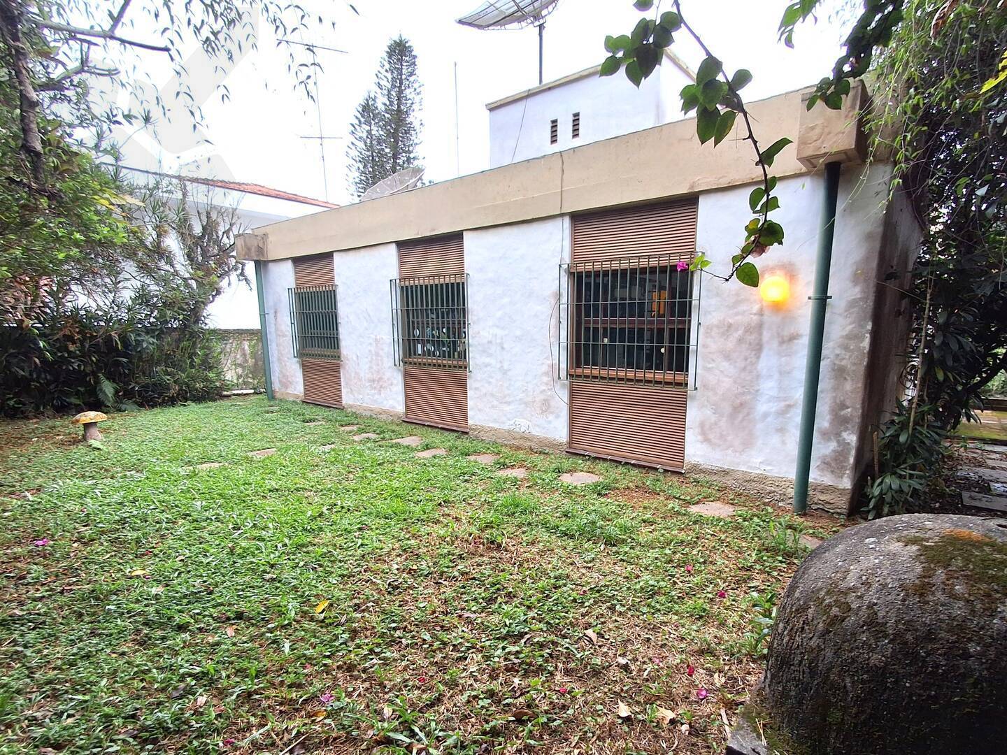 Casa à venda com 3 quartos, 220m² - Foto 14