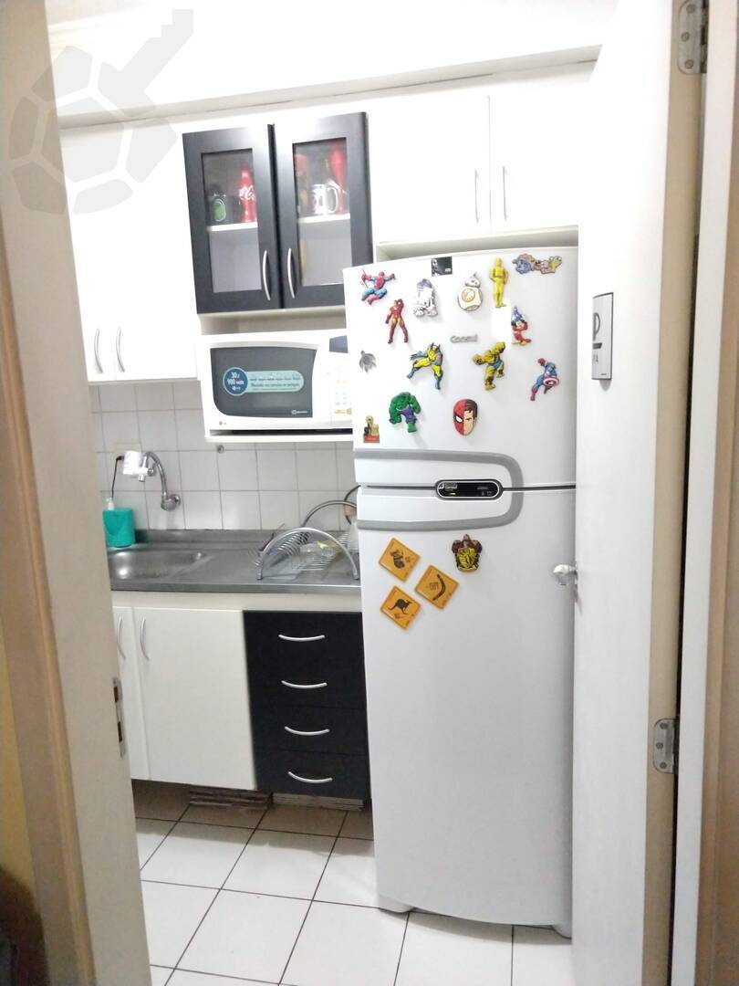 Apartamento à venda com 2 quartos, 48m² - Foto 13