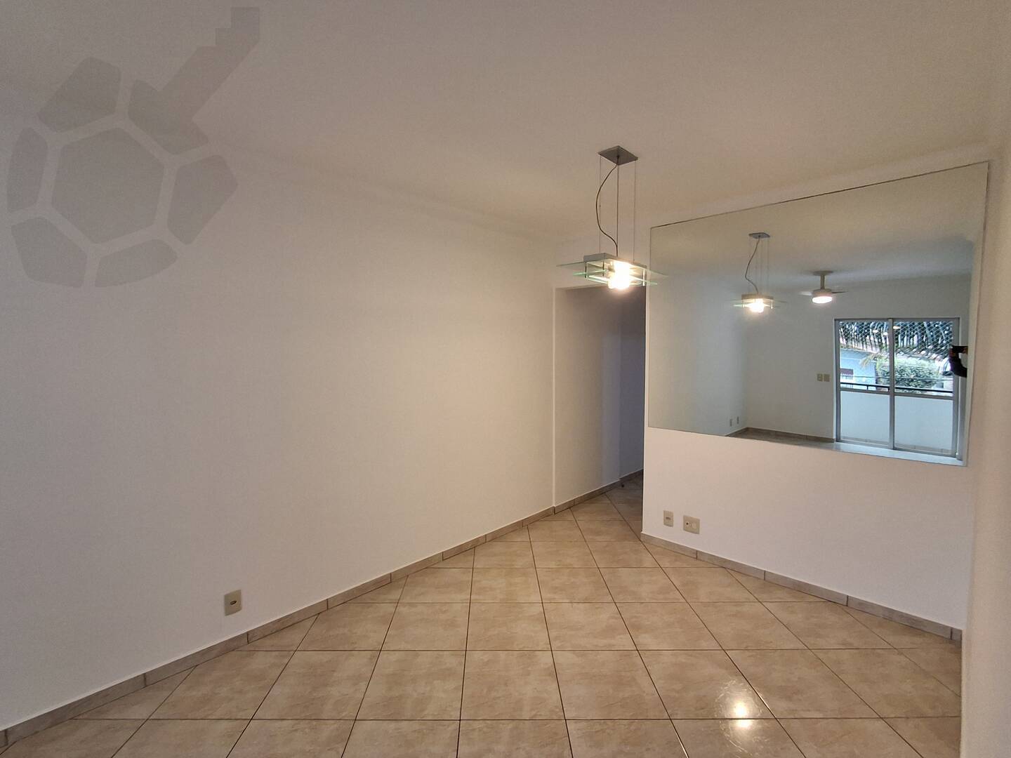 Apartamento à venda com 2 quartos, 64m² - Foto 3