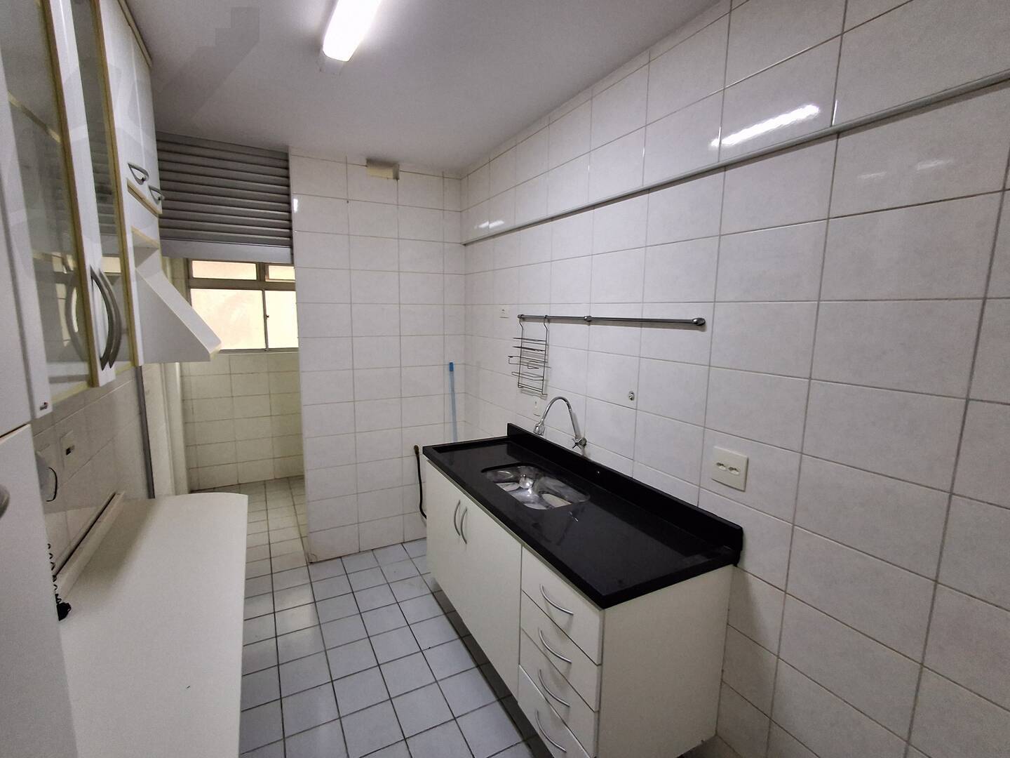 Apartamento à venda com 2 quartos, 64m² - Foto 13