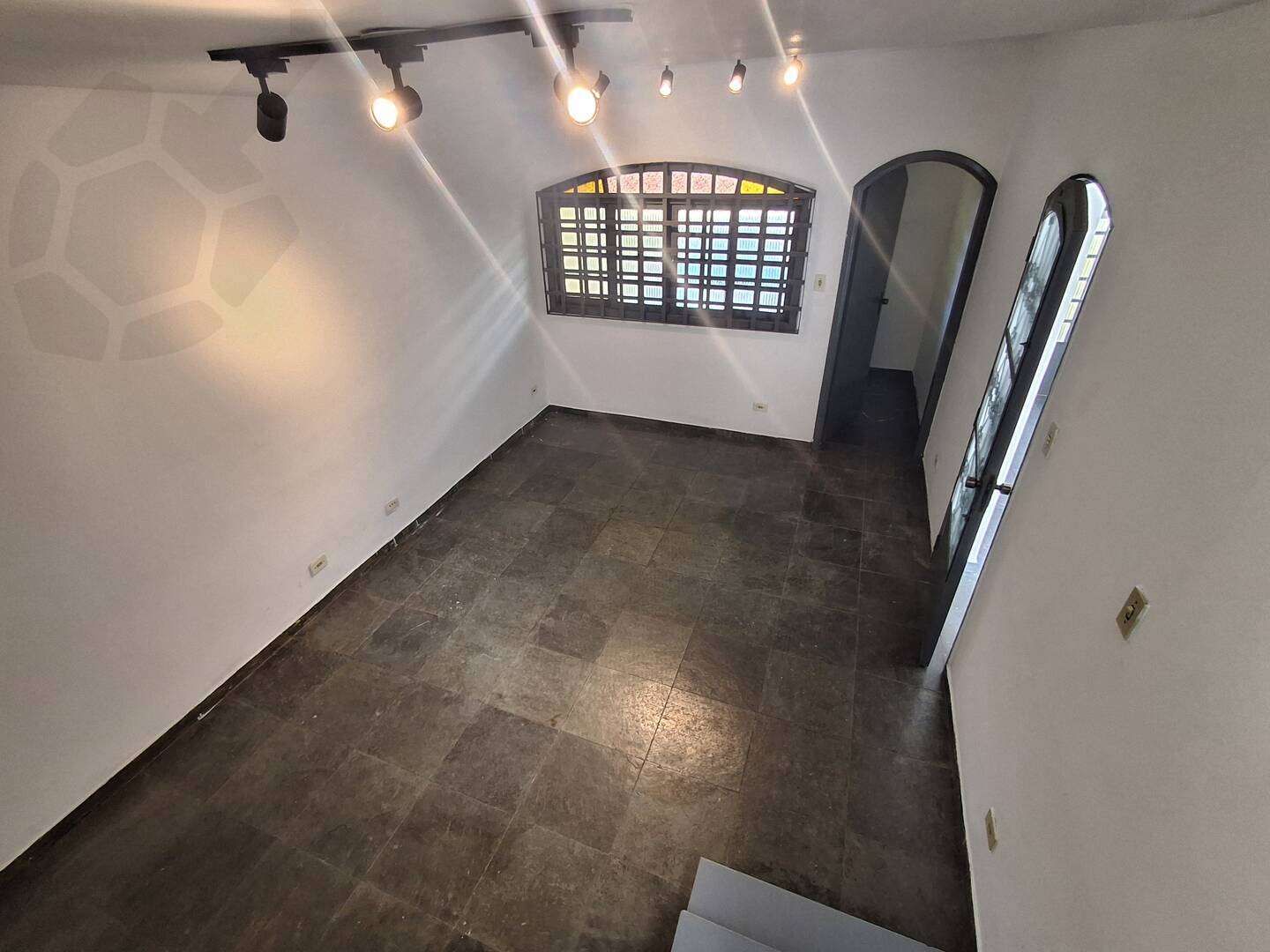 Casa para alugar com 3 quartos, 90m² - Foto 6