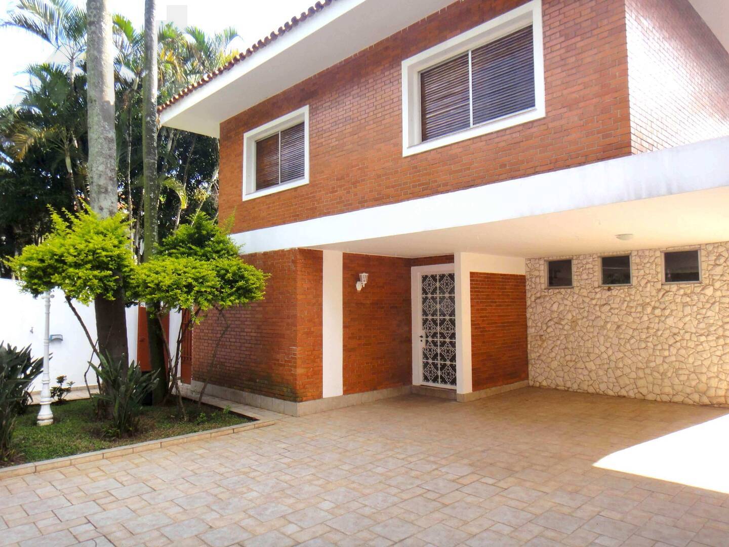 Casa à venda e aluguel com 4 quartos, 450m² - Foto 3