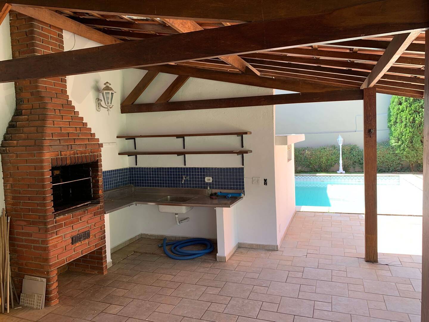 Casa à venda e aluguel com 4 quartos, 450m² - Foto 6