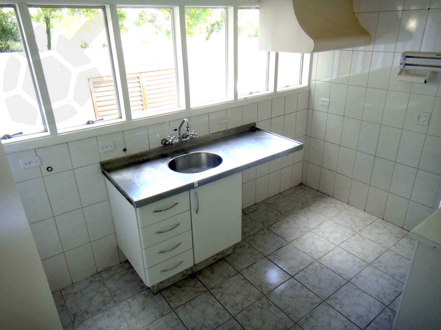 Casa à venda e aluguel com 4 quartos, 450m² - Foto 27