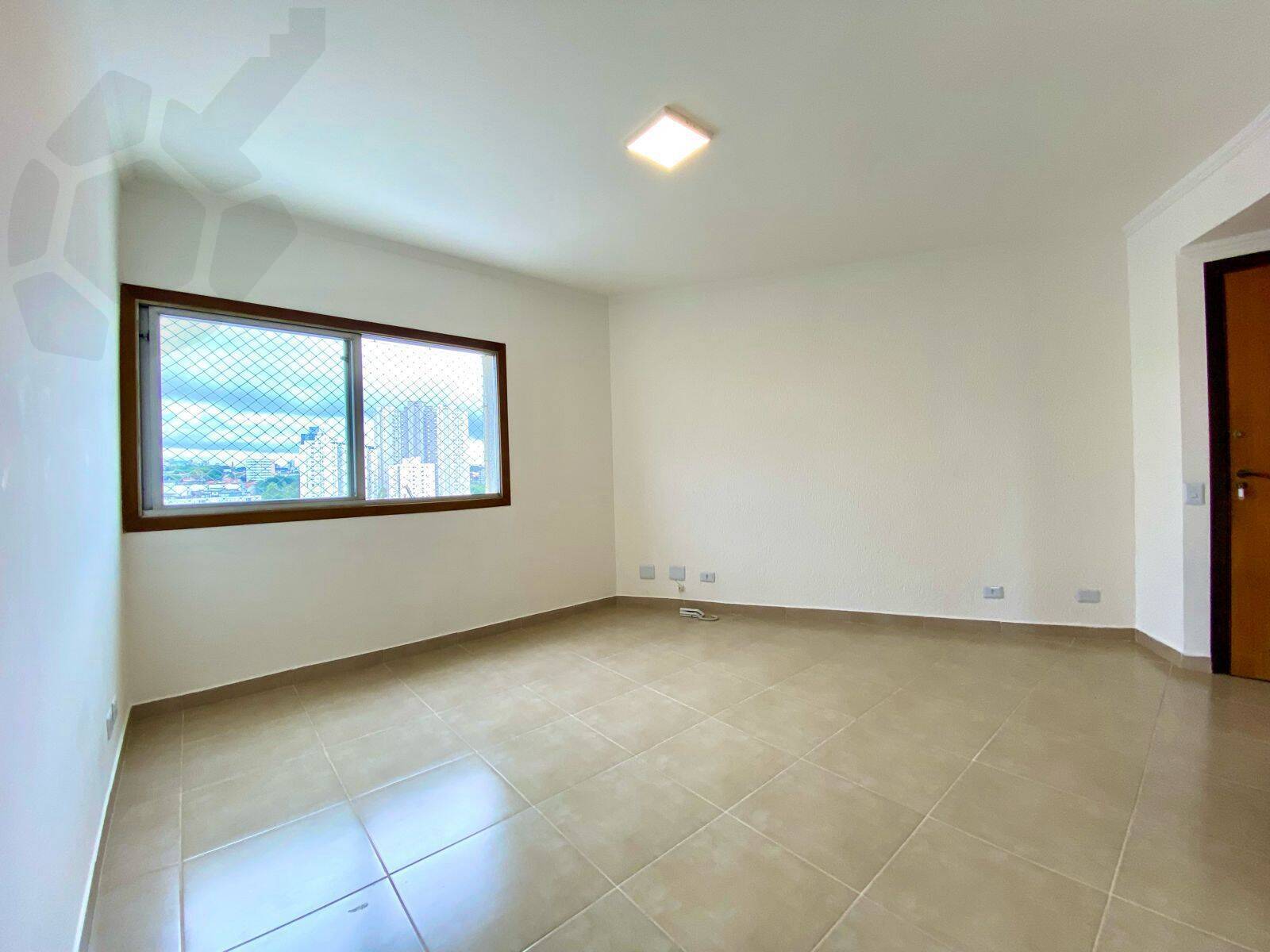 Apartamento à venda com 2 quartos, 70m² - Foto 3