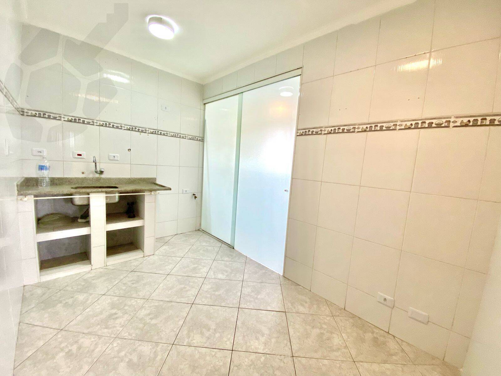 Apartamento à venda com 2 quartos, 70m² - Foto 5