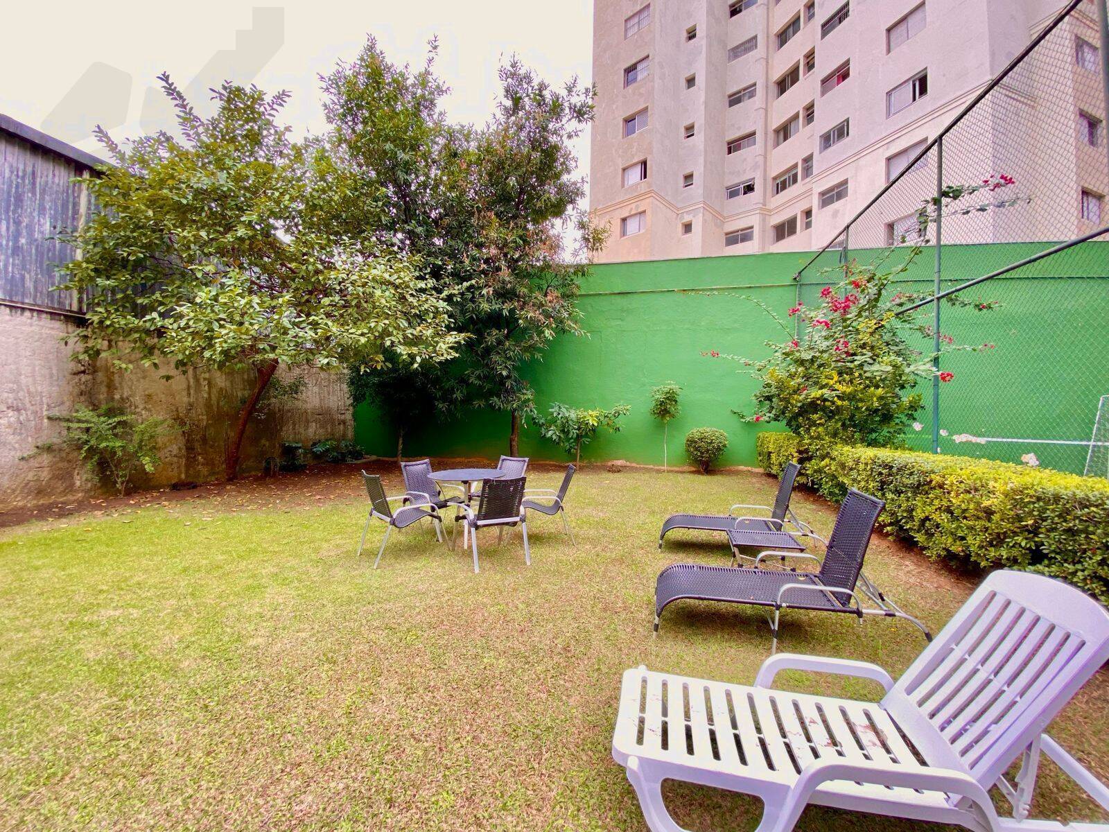 Apartamento à venda com 2 quartos, 70m² - Foto 13