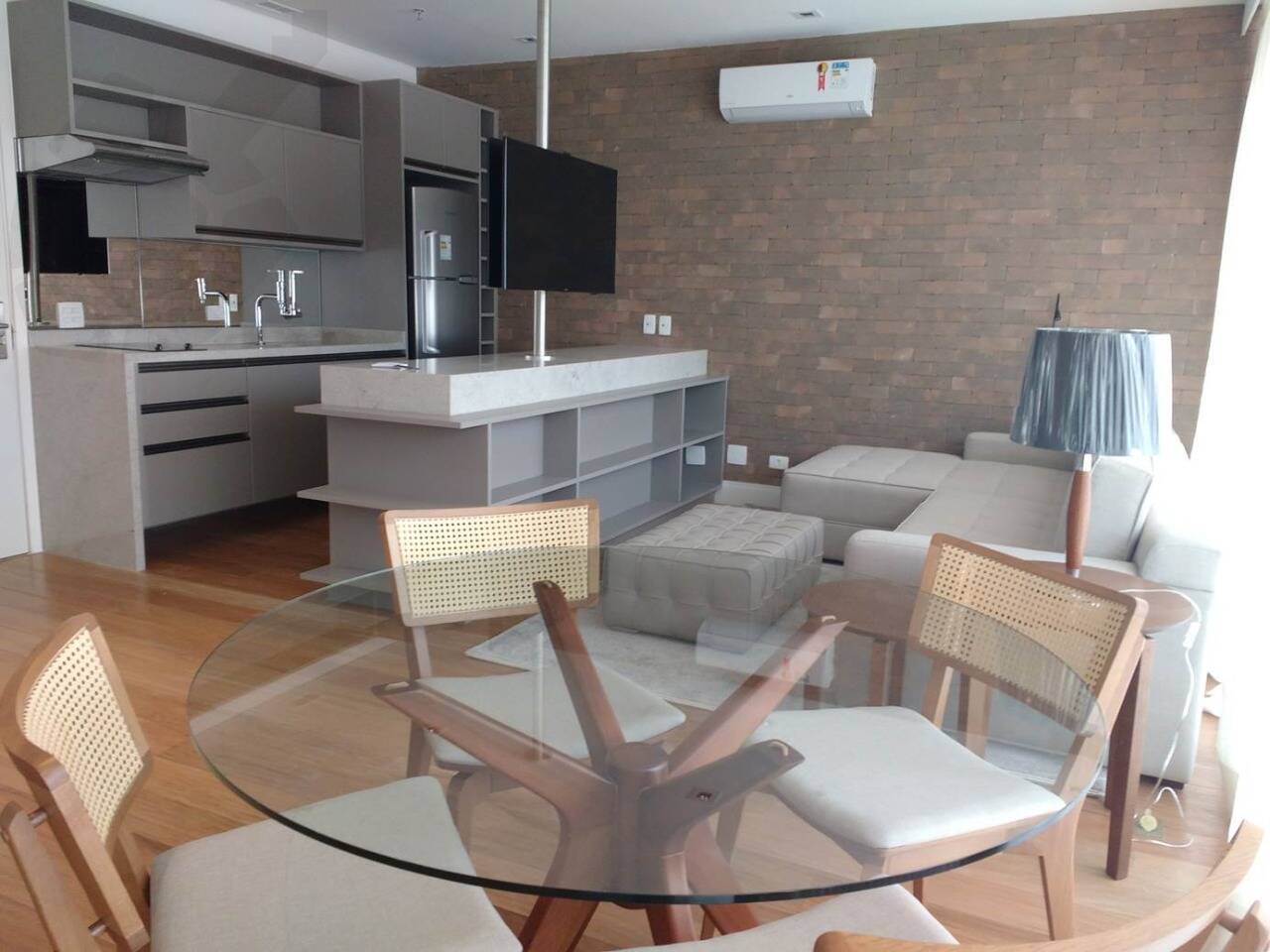 Apartamento à venda com 1 quarto, 62m² - Foto 4